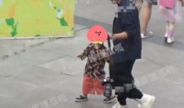 狗仔爆料生俩孩子视频,明星夫妇甜蜜公开二胎喜讯，温馨视频曝光幸福瞬间